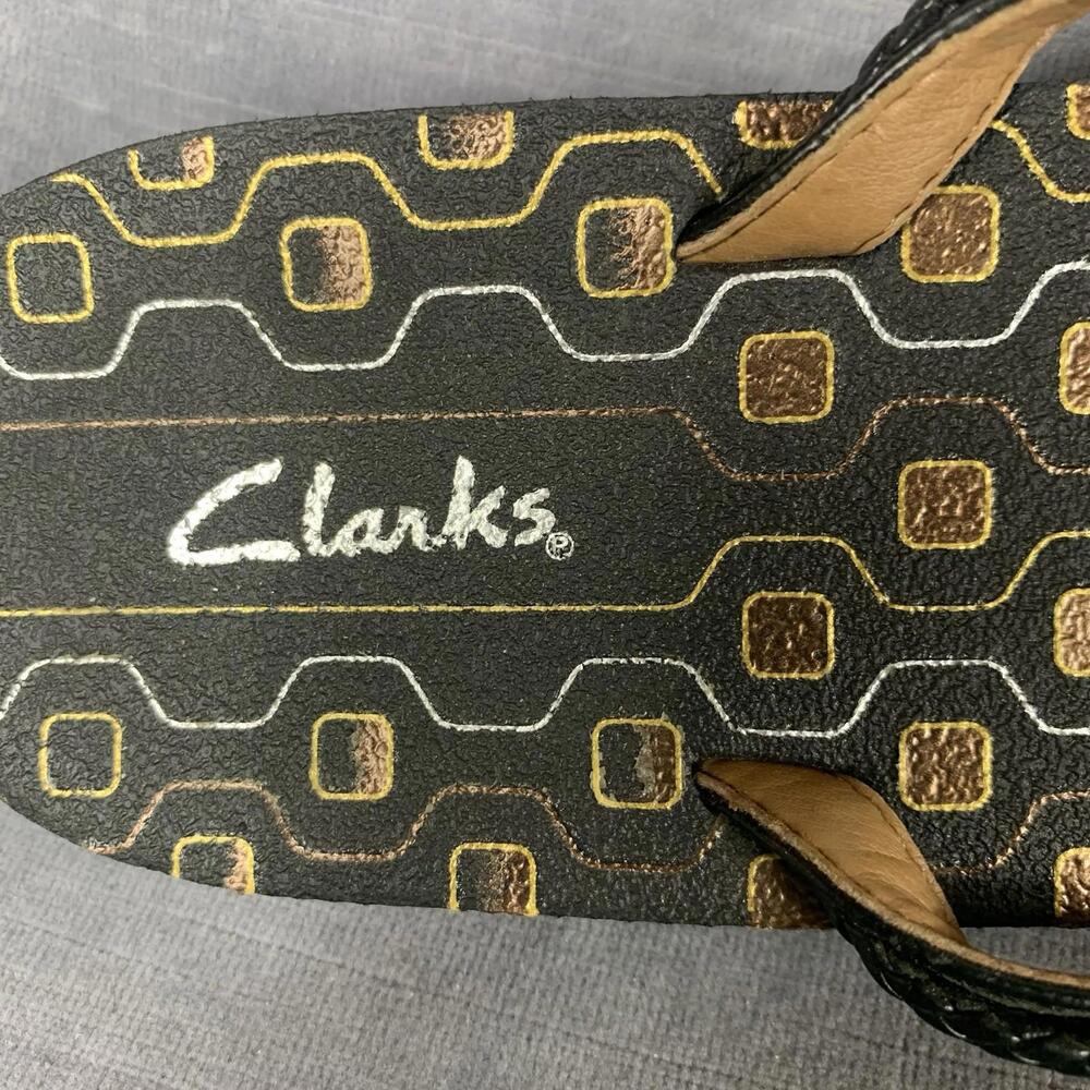 Clarks Womens Size 6 M Flip Flop Flat Thong Brown Sandals Beaded Decor - Picture 3 of 5